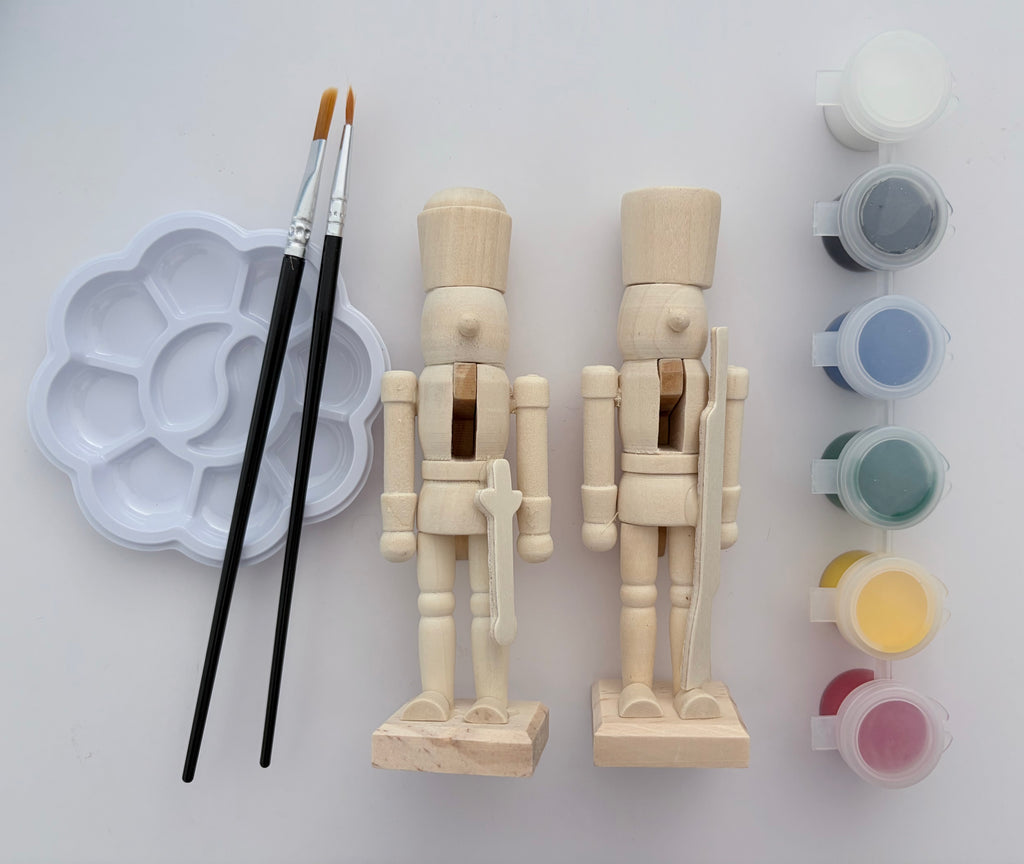 Nutcracker (set of 2)